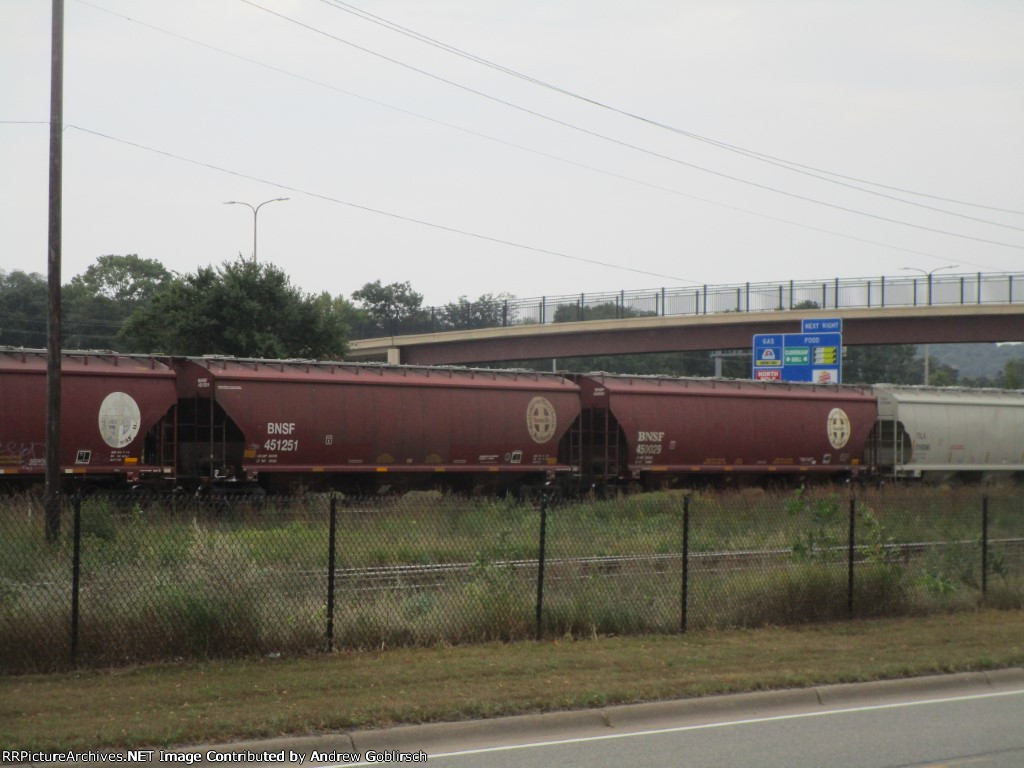 BNSF 450029 + 451251